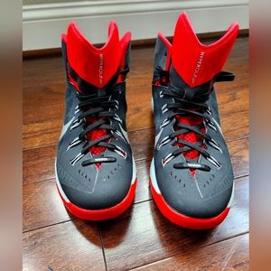 Mens Nike Hyperdunk mid basketball shoe size 11.5